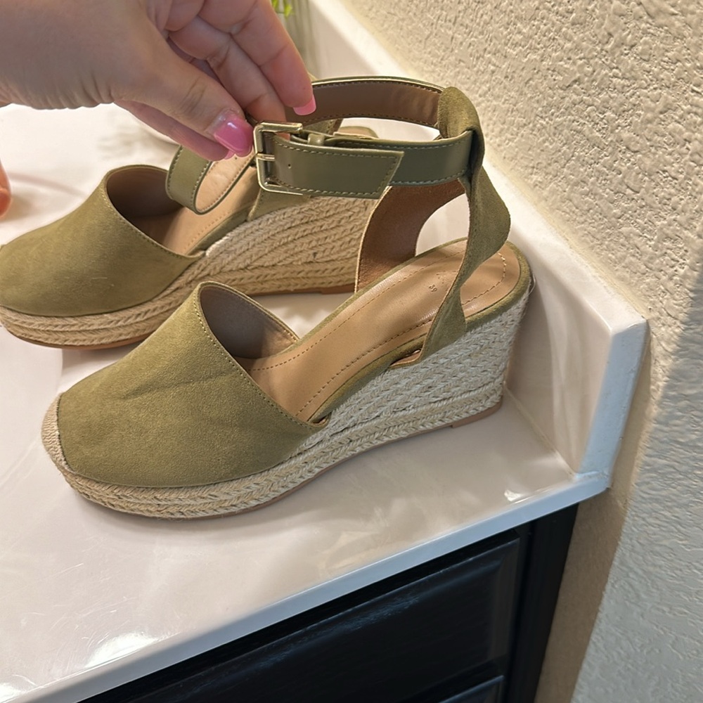 H&M ankle strap espadrilles. Brand new.